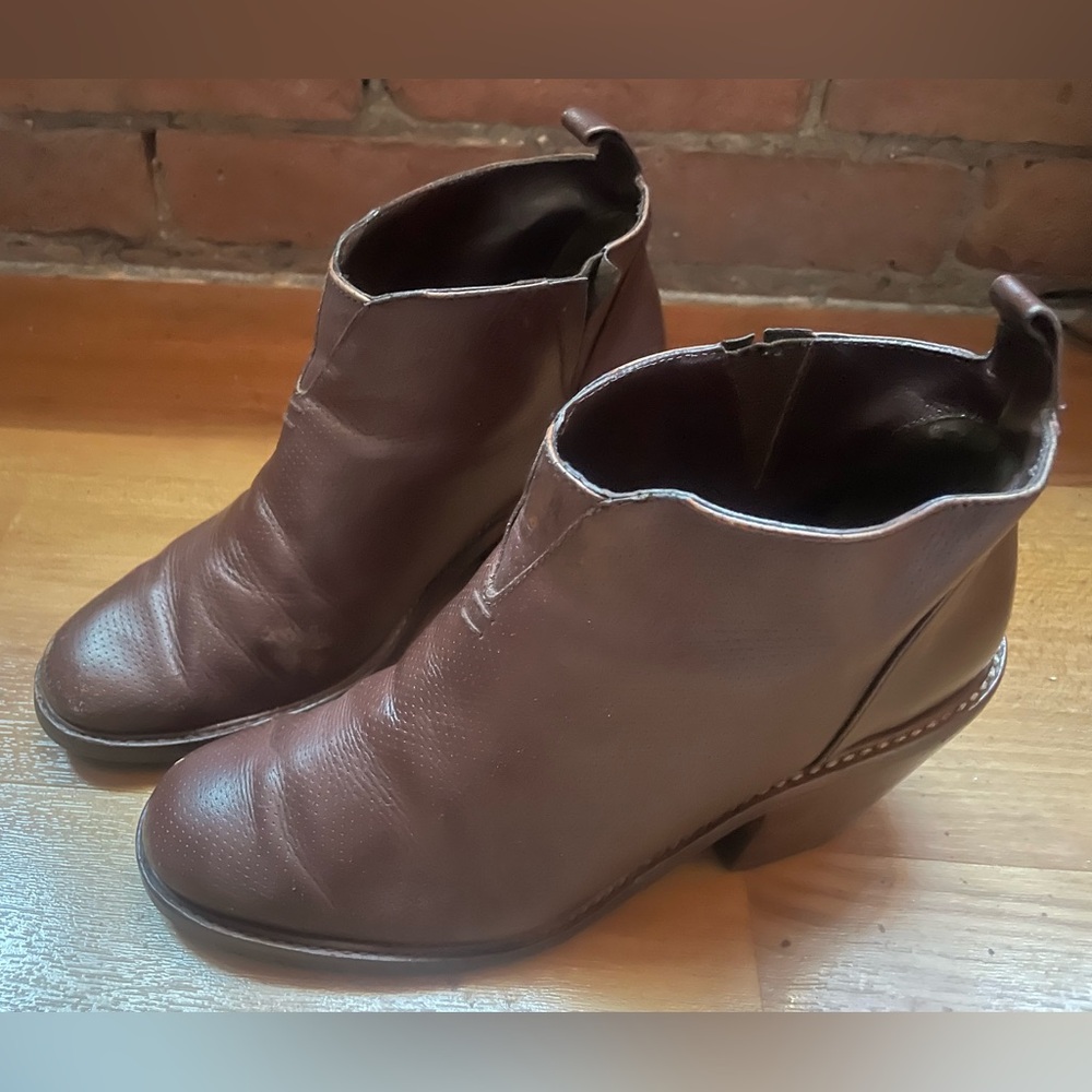 Rachel Comey sz 37 Mars Booties brown